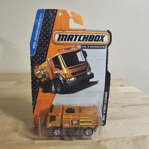 Matchbox 2013 MBX Adventure City Orange MBX Street Cleaner 3/120 NOS